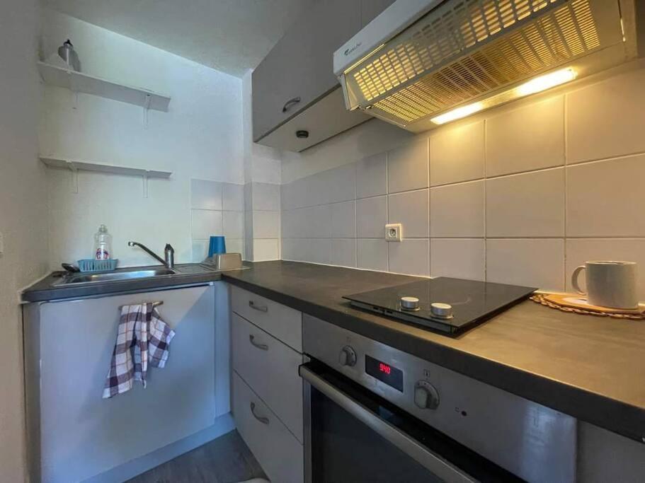Appartement Cosy En Duplex Avec Jardin Et Cuisine A Trianon Numea Exterior foto